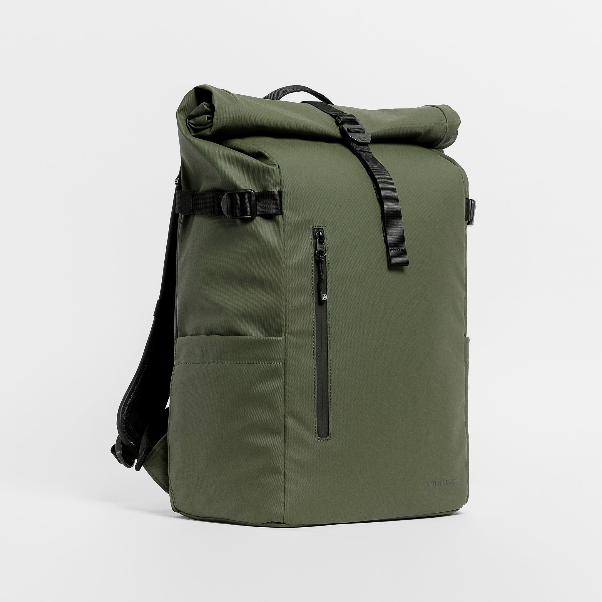 A  studio shot of the Roll Top 30l in Urban Green showing the side and front