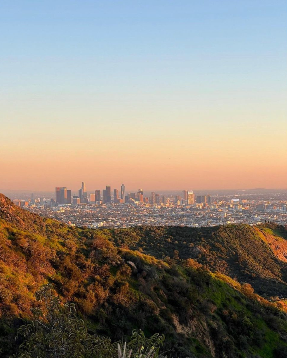 Finding the Perfect View Over Los Angeles: Essentials For a Viewpoint Hike