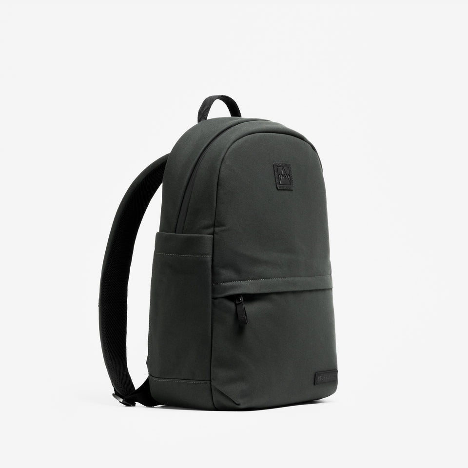 Classic Backpack 15L