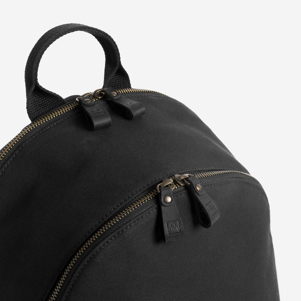 Commuter backpack with zip and handle