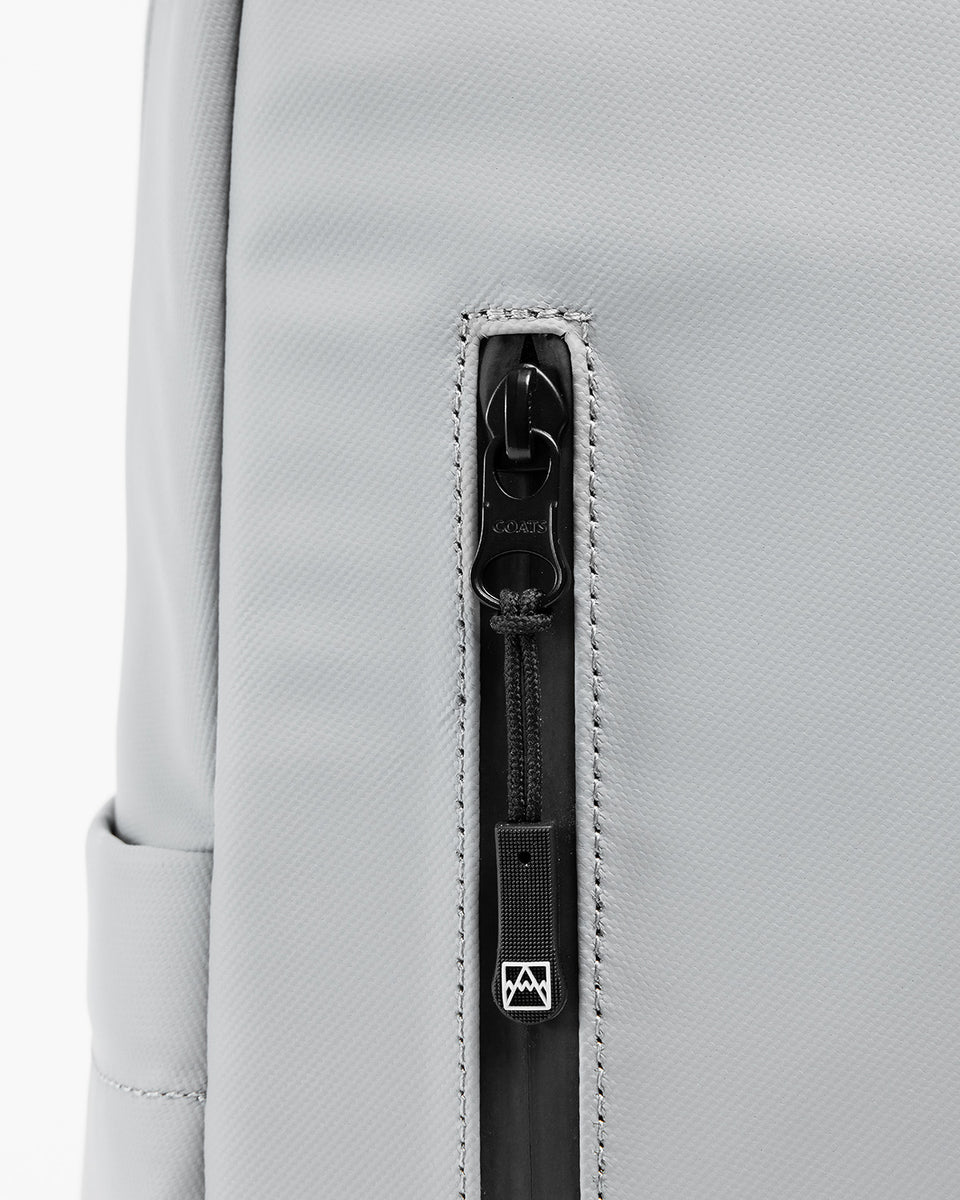 A close up shot of the front vertical zip on the Everyday Backpack 15L