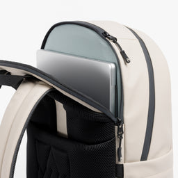 A studio shot of the laptop compartment of the Everyday Backpack 20L in Sand 