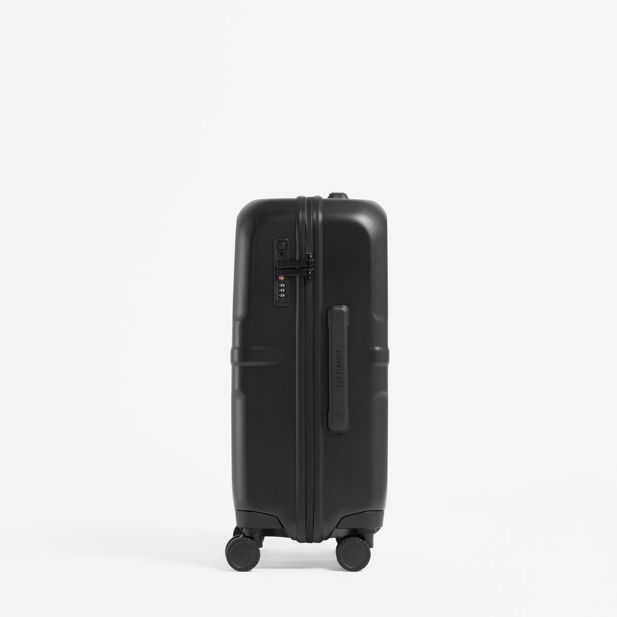 A studio shot of the lock and grab handle on the Hardshell 40L in All Black