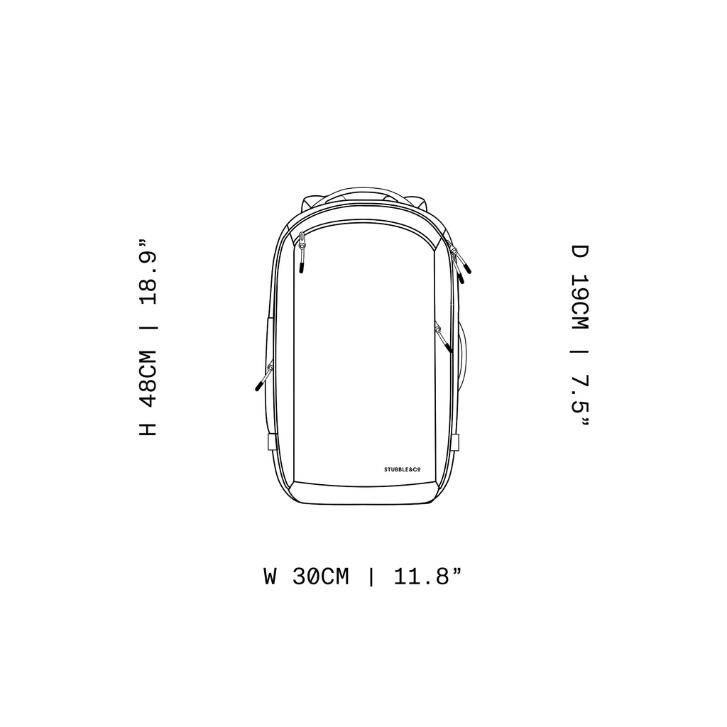 A sketch design of the Hybrid Backpack  20L with the dimensions annotated
