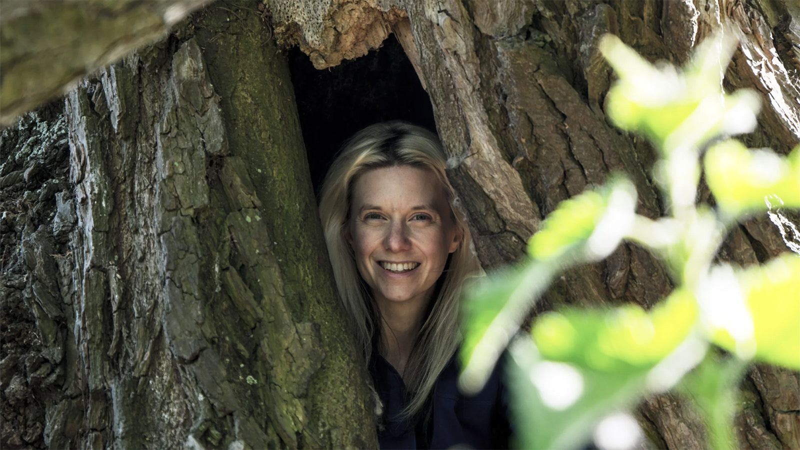 Phoebe Smith sitting in a tree