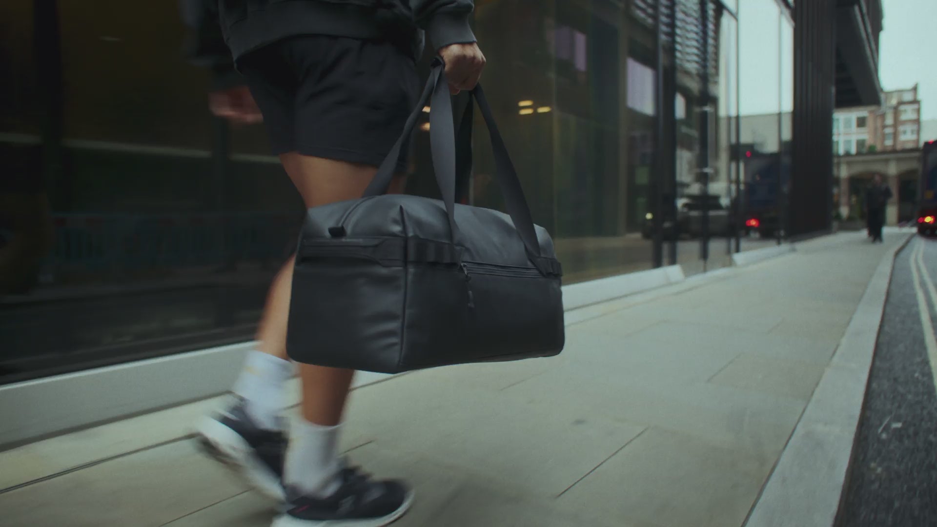 The lifestyle campaign video of the Gym Duffel 25L 16.9