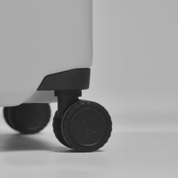 A studio video showing the features on the Hardshell 40L in All Black, Midnight Blue, Transit Green and Sand