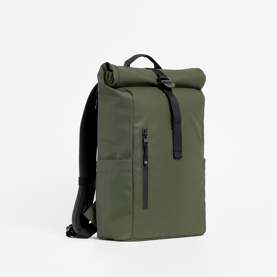 Side view of the Roll Top 15L in Urban Green
