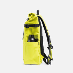 A studio shot of the bottle pocket on the side of the Roll Top 20L in Volt