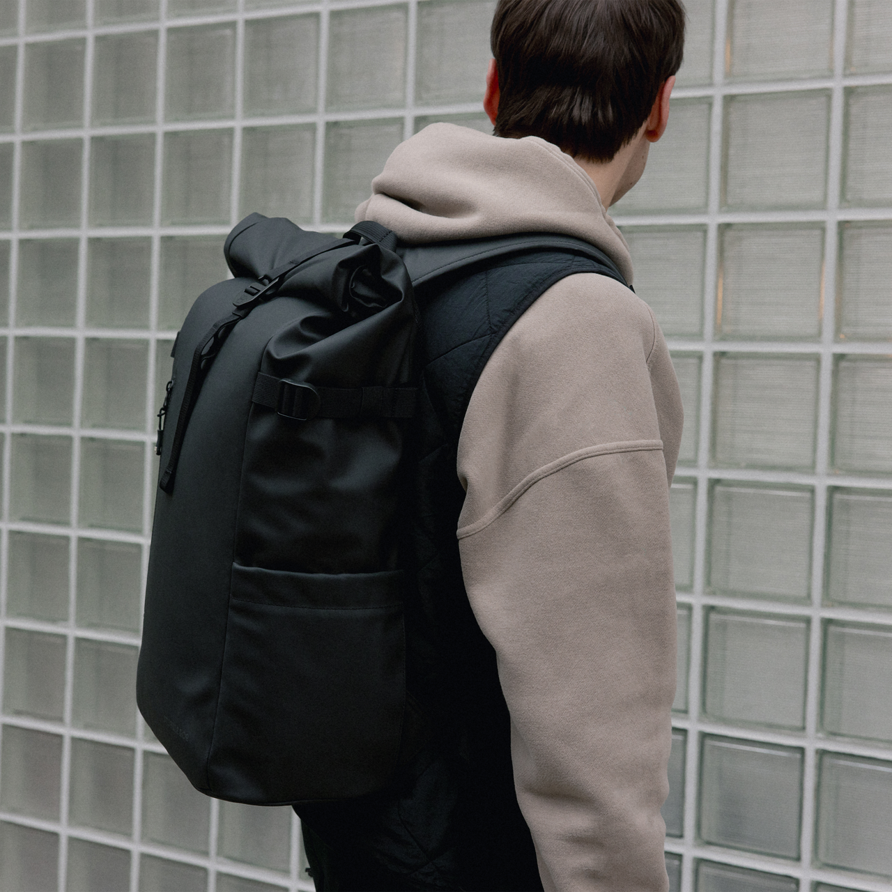 The Roll Top 30L Our best-seller, built bigger Stubble Co