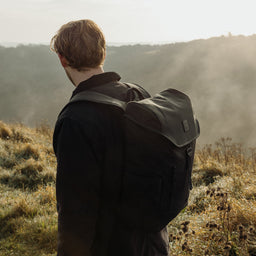 Man wearing The Backpack in Pirate grey