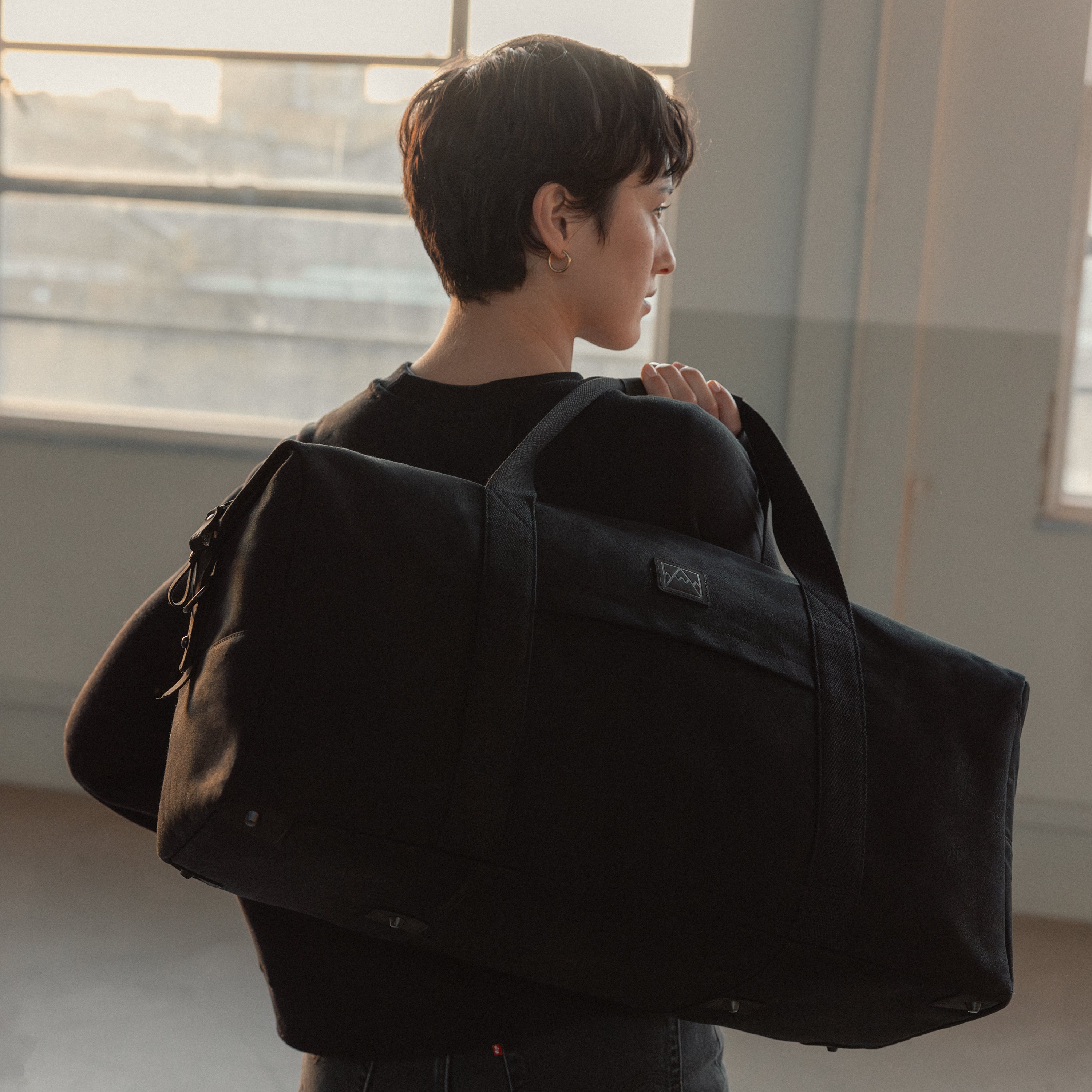 Over the shoulder carry on luggage outlet