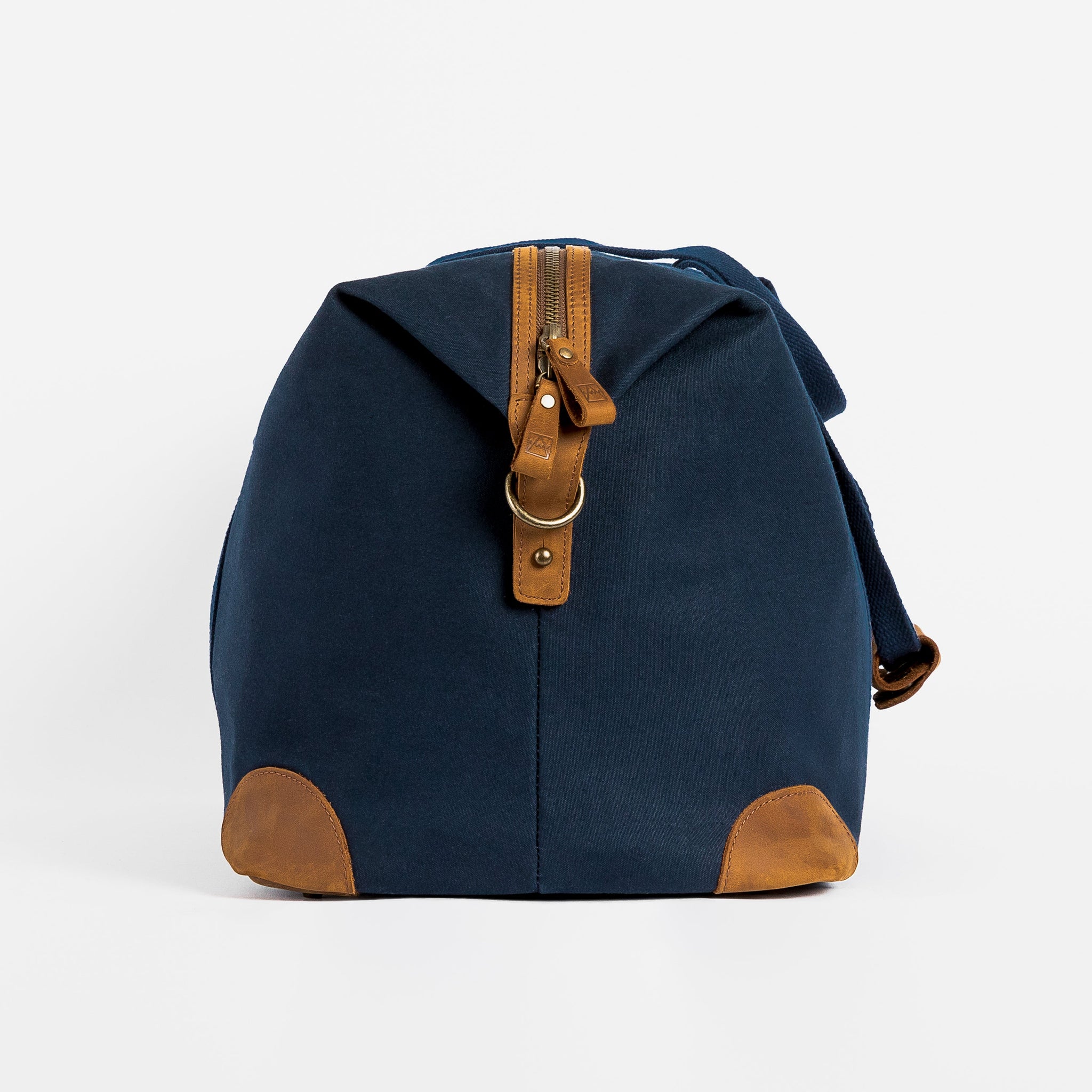 The Weekender duffle bag in Navy