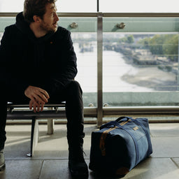The Weekender duffle bag in Navy