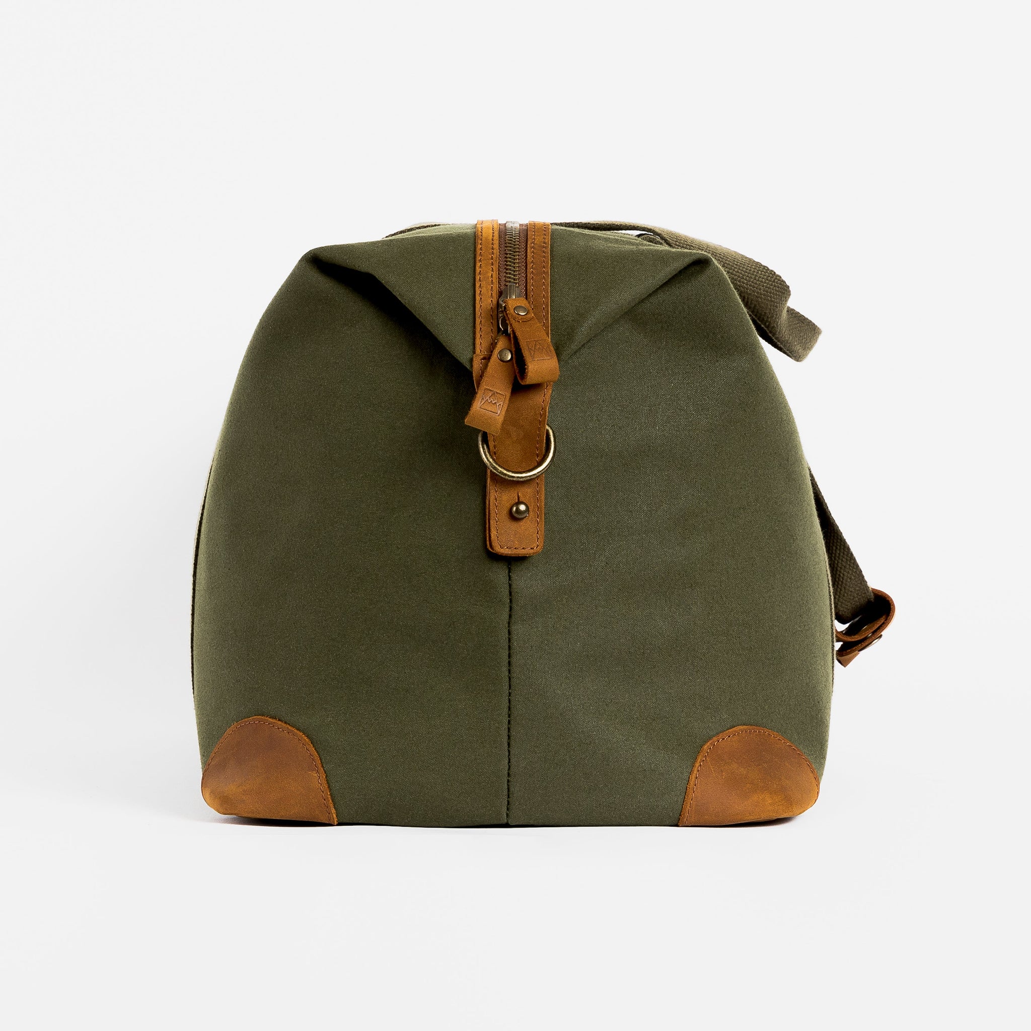 The Weekender duffle bag in Olive