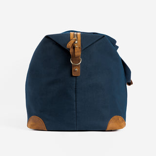 Studio shot side view of The Weekender XL