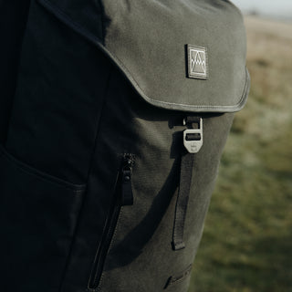 Close up of the g-hook closure on The Backpack in Pirate.